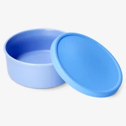 Blue ceramic food container with silicone lid - 19 cm