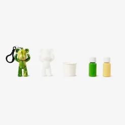 Collectable surprise - DIY pour art bear