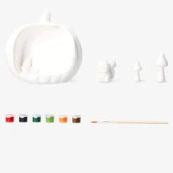 DIY autumn figures in pumpkin