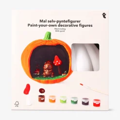DIY autumn figures in pumpkin