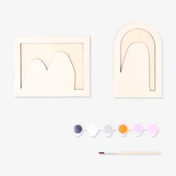DIY wooden ghost with paint