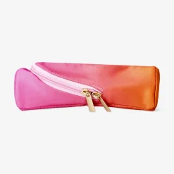 Magnetic gradient pencil case