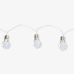 Outdoor string lights - Clear bulbs