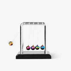 Small Newton's cradle - Oil slick